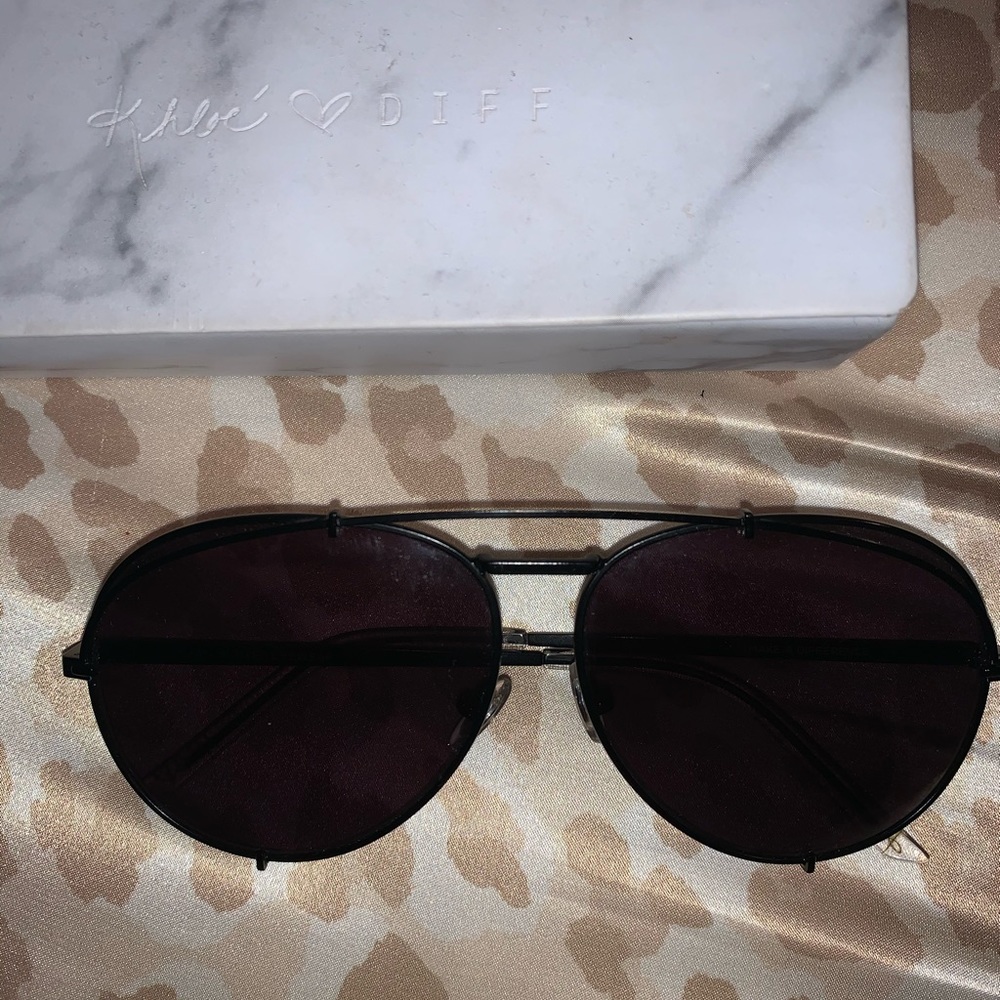 Sun glasses